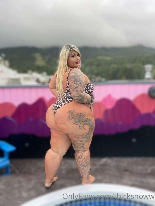 thicksnoww image #1
