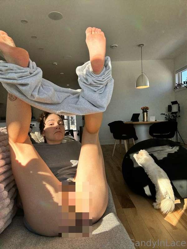 In a silly goofy mood 🤪 
Unlock for 9 pics!