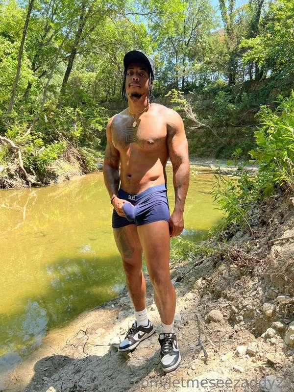 Be careful Texas rattlesnakes are dangerous 🐍