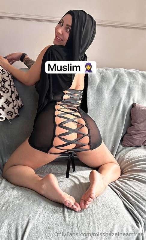 🧕I'm your Muslim ... do you want to see me?What do you want ..