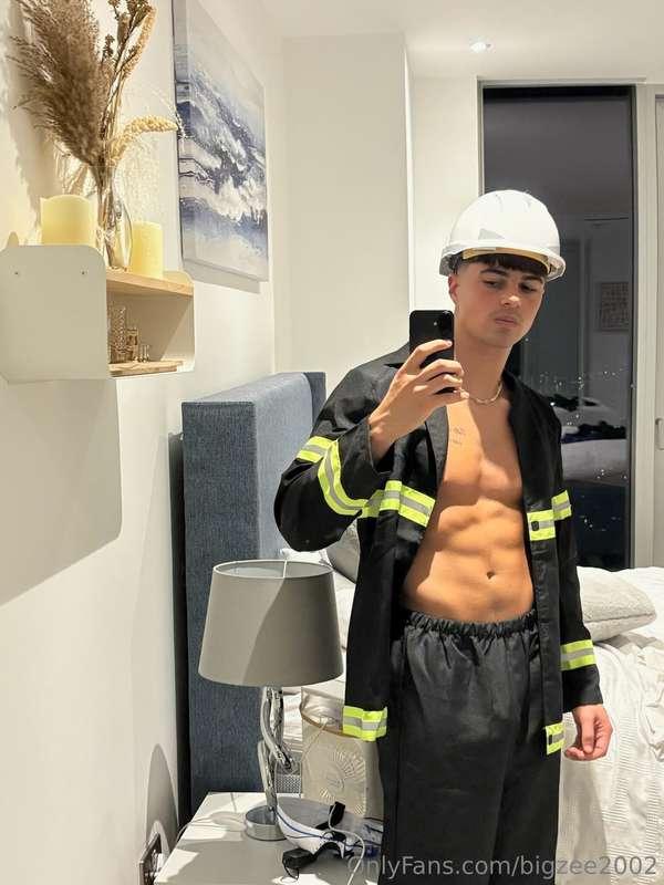 Got the hose, ready for duty 😏