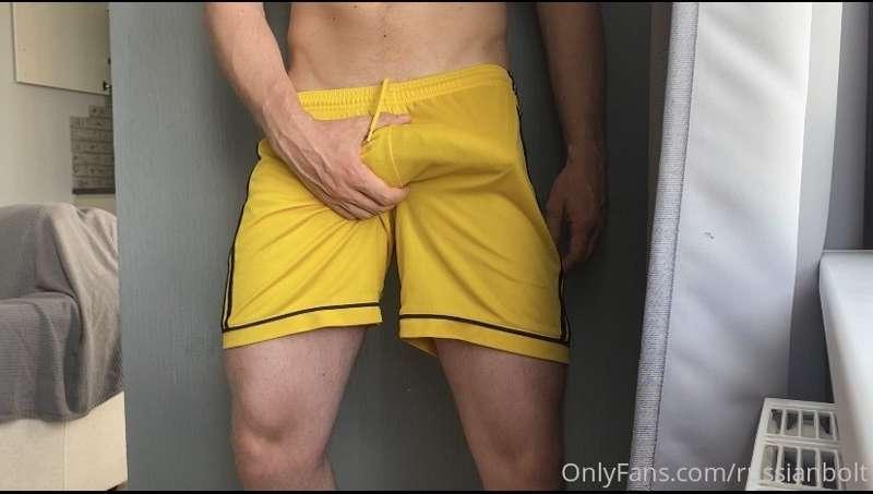 horny  in the morning😋 want nice ass🍆