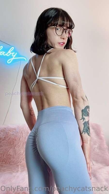 peachycatsnack image #3