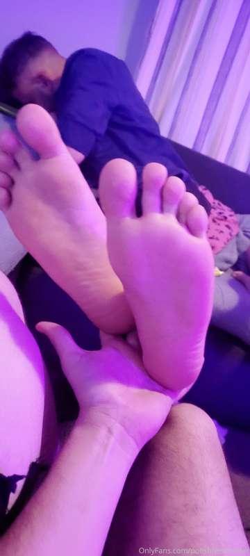 Don't be shy straight mate 😏👣