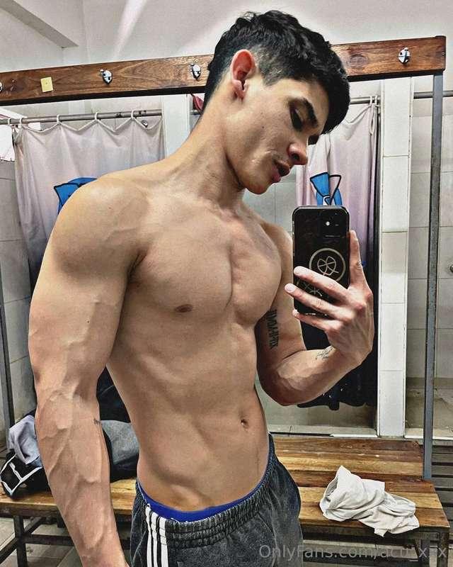 @tomassosa @tomassosa 🔱 free✅🔱personalizad video🔱videoc4ll🔱s..