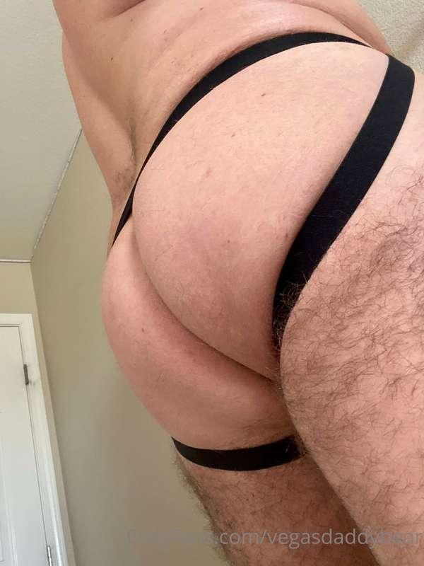 Hump day 🐫 🍑