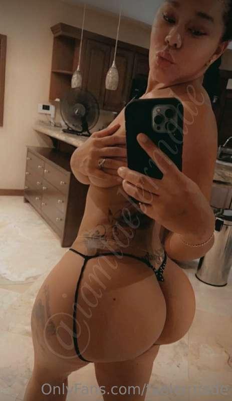 Taking the rest off for you daddy 🥰😉 cum chat with me 👅