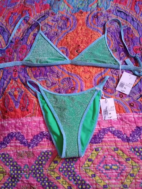 New bikini if you want a set in it let's see it reimbursed.