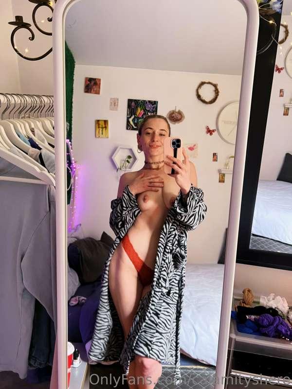 time to disrobe yet?!?! 😍