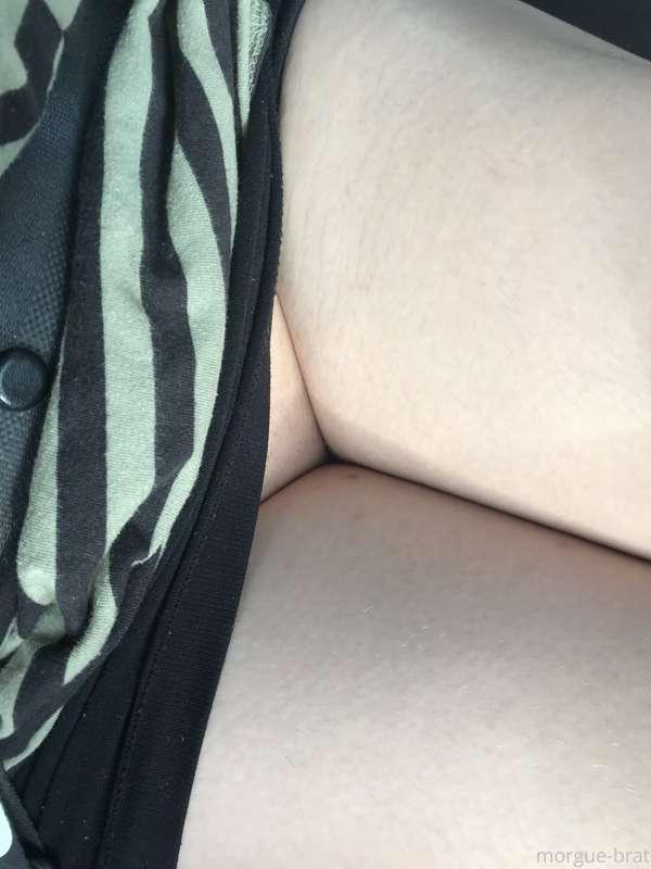 Bath bombs & driving around in no panties! Hope ur swell xx