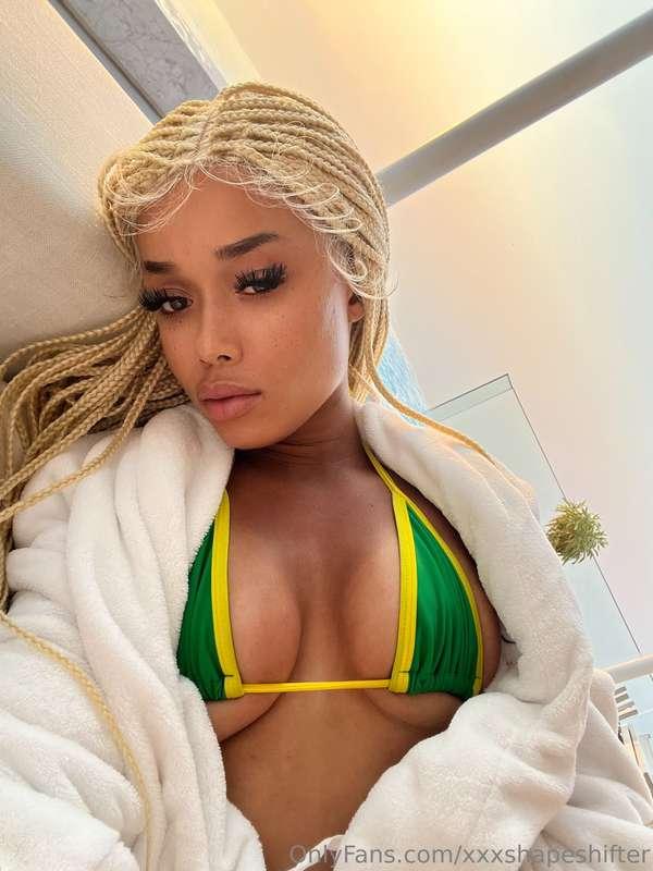 Suckable melons 🍉🍒