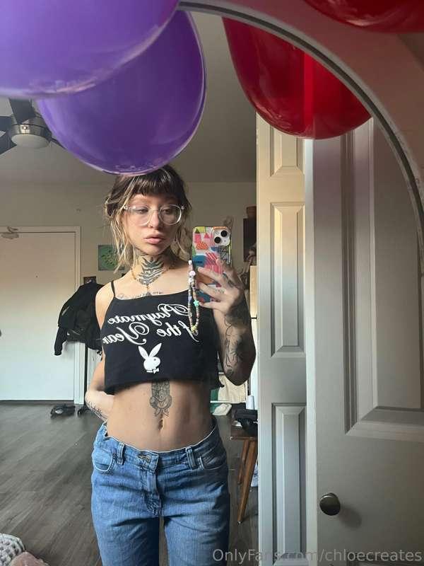 comment if you think im cute👀😉❤️