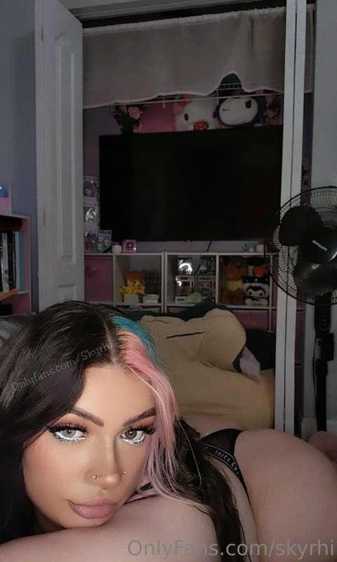 Goodnight, baby 💋 Sorry for the late post. 🥺 I'll be going t..