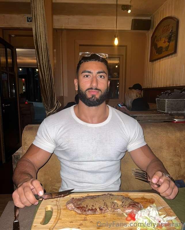 Love to eat ;)