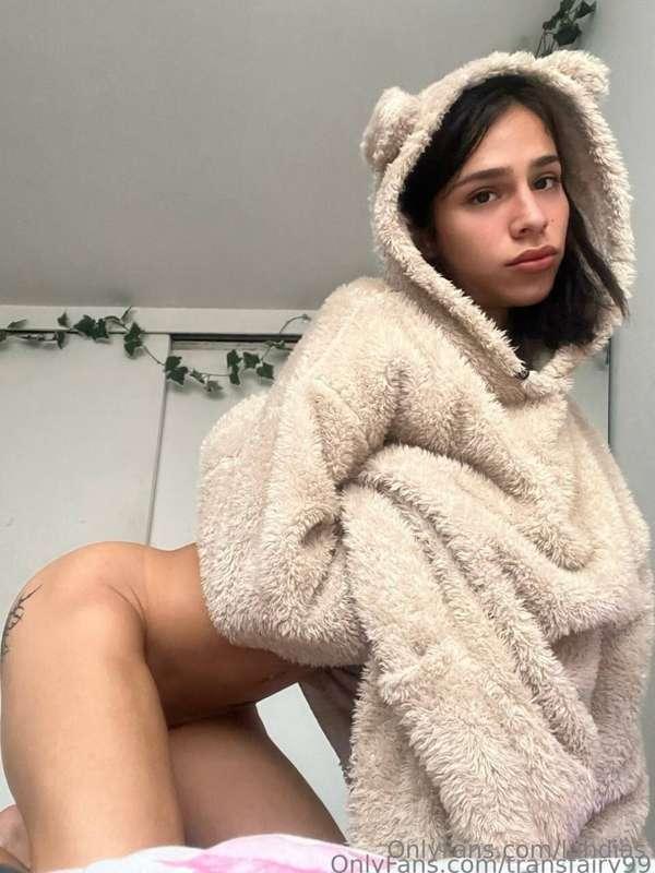 @worldwide4ngel is such a cutie with a huge dick 😍🍆 subscrib..