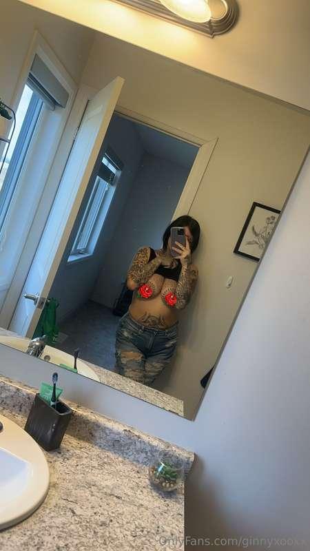 Someone spoil me 💦💴 I’ll send you free customs 😜