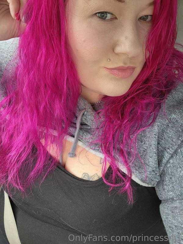 Wearing the Natural look today....how's your Hump day?