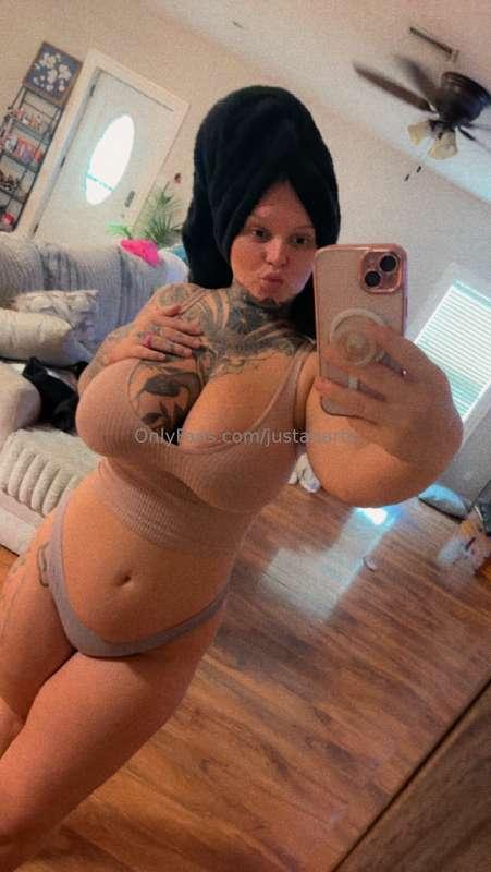 Wanna watch me get used? 
