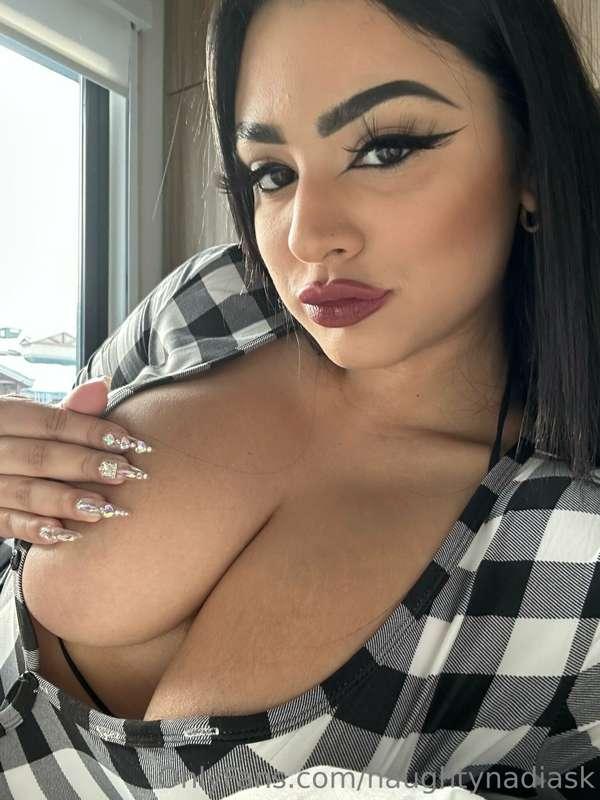 Come move my hand