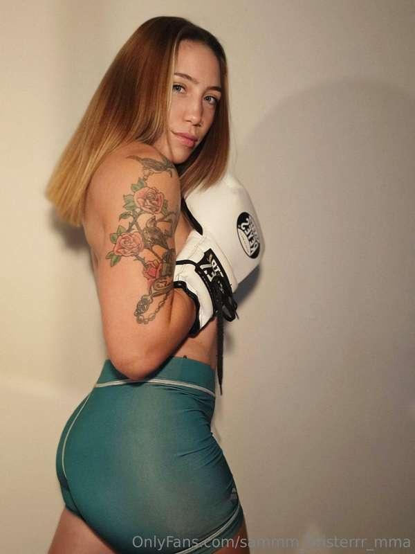 ready to kick this week's ass 😝👊🏼
