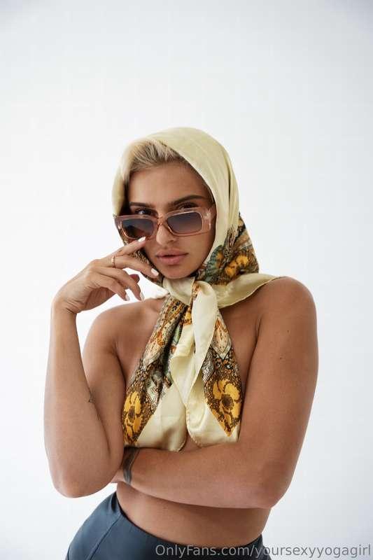 😎