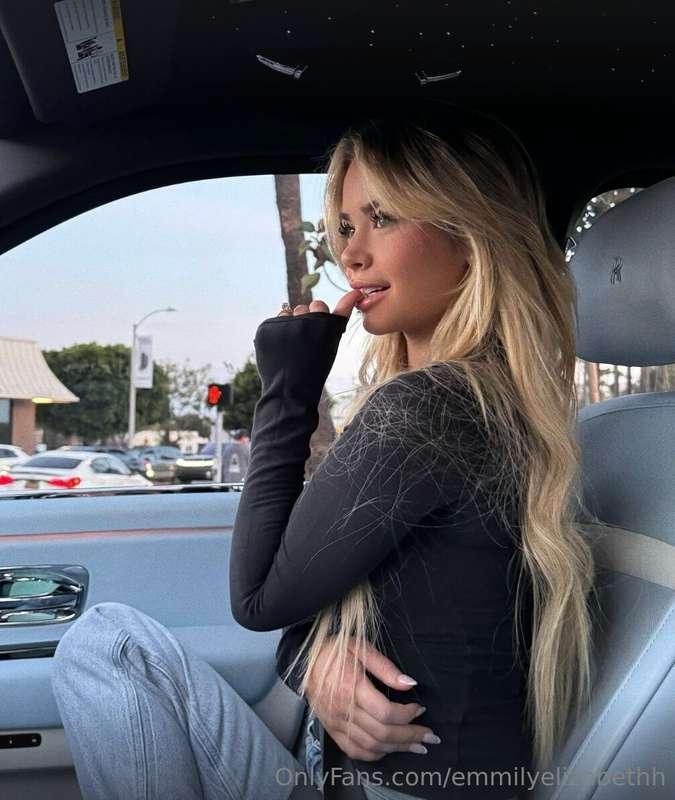 Looking for my next snack 🍟