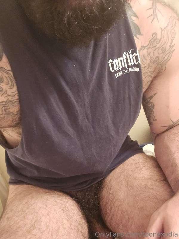 Got to sit down with a boner.