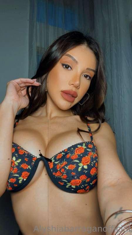 You ready to start your week with me and my 🍒?