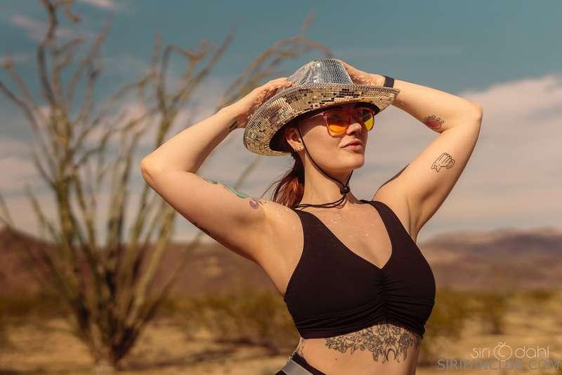 🤠🖤