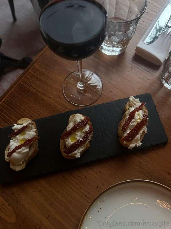 how dinner’s looking for me tonight… what’s on the menu for ..