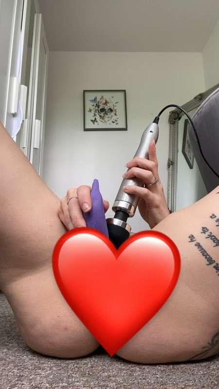 Taking of my thong I use my purple 🍌dildo to fuck my pussy a..