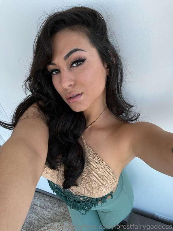 How do I look? 💋