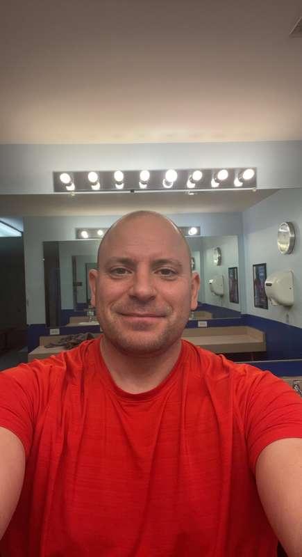 Did a quick leg day. Abs as always. Then a long cardio and s..