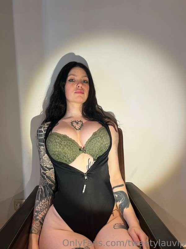 tweetylaura image #1