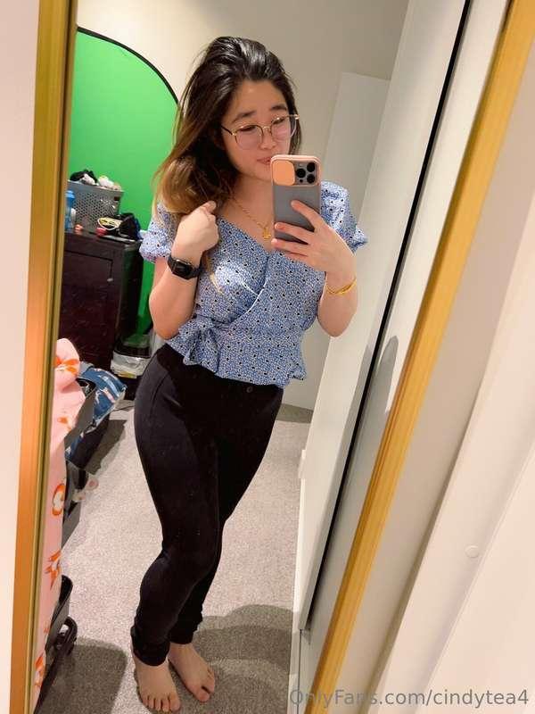 What do you wear for your work? I tried a new top for my off..