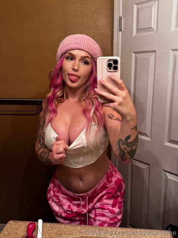 https://onlyfans.com/babysharkkbait 

Come over to my VIP to..