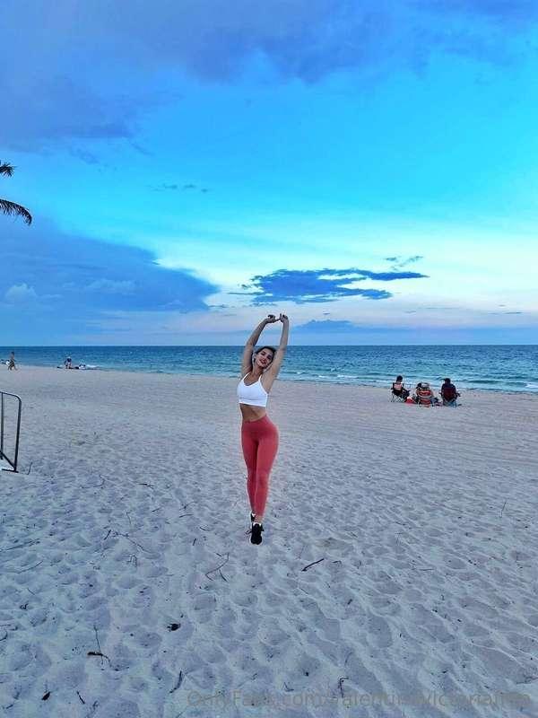 Enjoying the beach and the beautiful view 💘