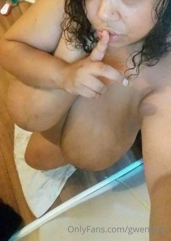 A little Milky Mommy content for you l@ctation lovers <3