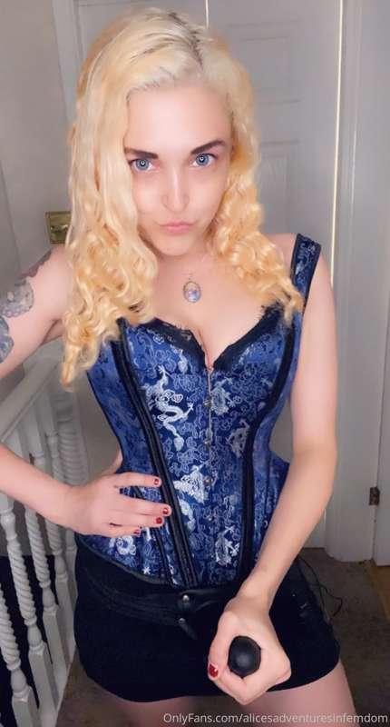 alicesadventuresinfemdom main image