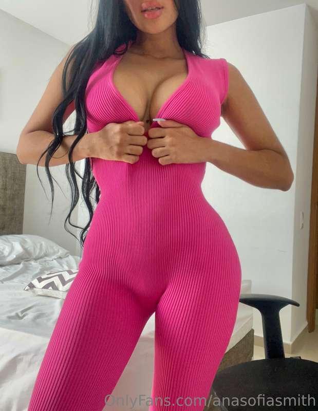 Este color se me ve espectacular. No lo crees? 💘🔝.
This colo..