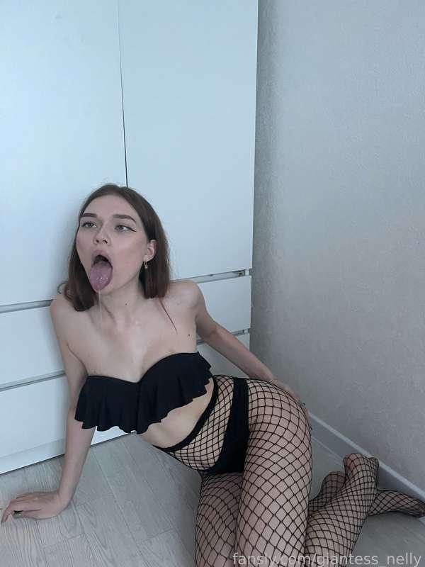 giantess_nelly image #3