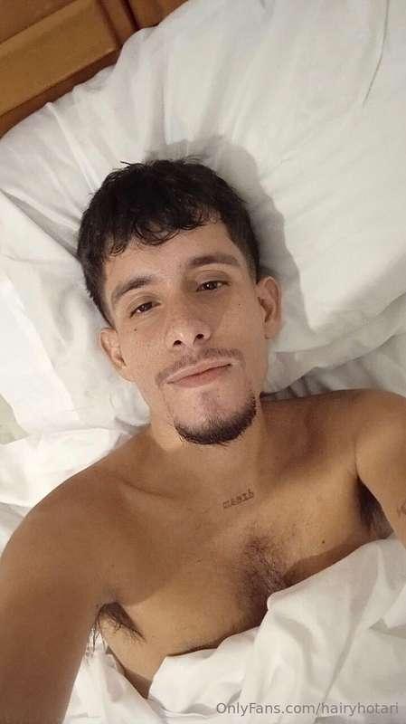 Lazy hairy day😏😴