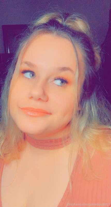 Who wants to spoil me? Favor will be returned. ✨✨✨