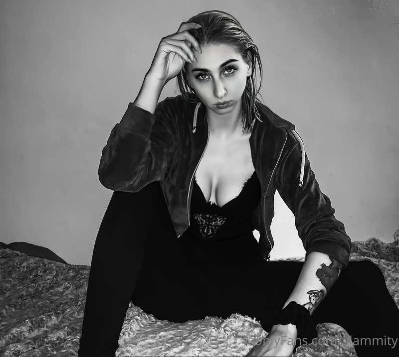 I am serious… I need fun with you 😈🤤