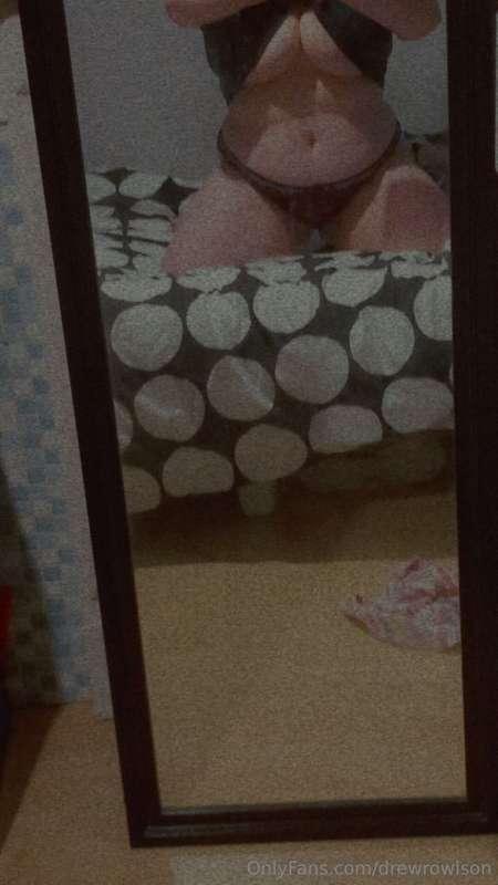 In case you needed more persuasion for the mirror 😘