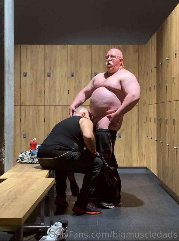 bigmuscledads image #0