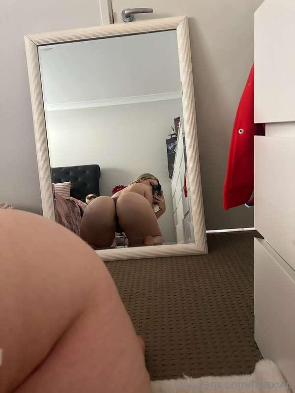 need some dick in meee 😈
