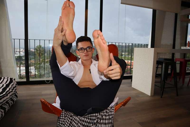 dannysanders image #0