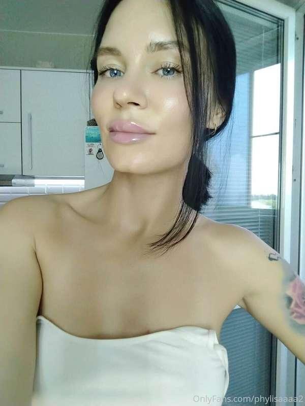 Making you horny and making you smile are my two favorite th..