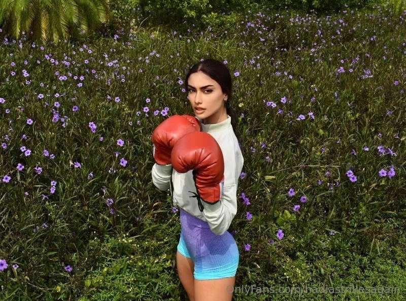 Quick little workout in my favorite place to workout.. natur..